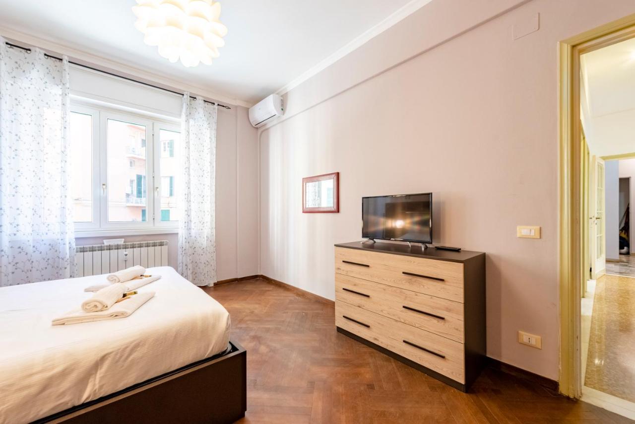 Appartement Joivy Cute Flat With Terrace à Gênes Extérieur photo